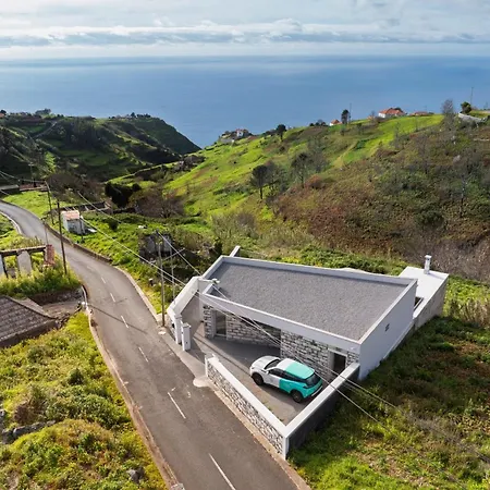 With Pool And Sea View - Da Ribeira Da Vaca 度假居 *