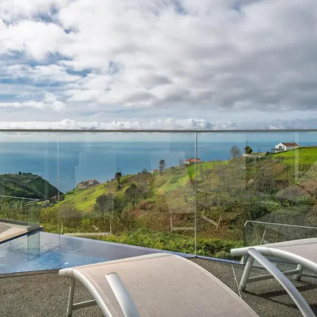 Da Ribeira Da Vaca By An Island Holiday home Calheta (Madeira)