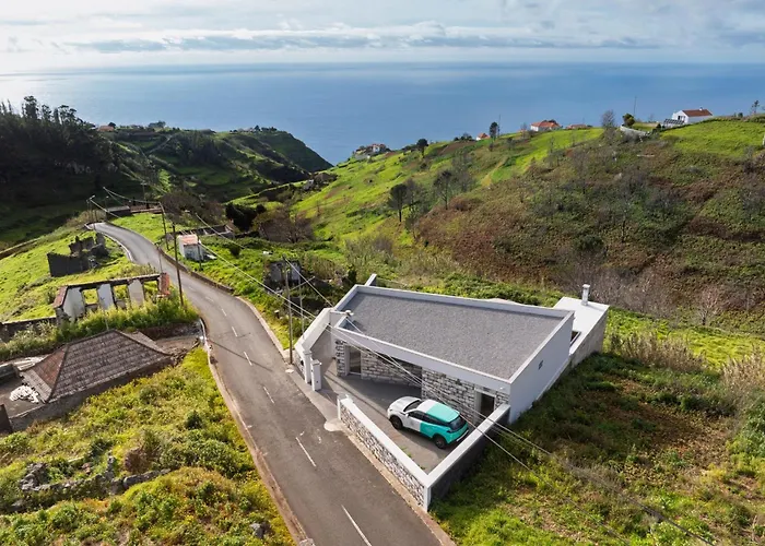 With Pool And Sea View - Da Ribeira Da Vaca 度假居 *