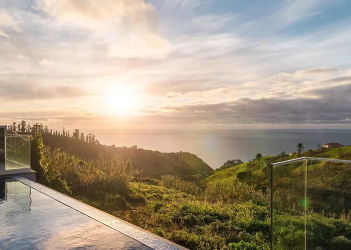 With Pool And Sea View - Da Ribeira Da Vaca 度假居