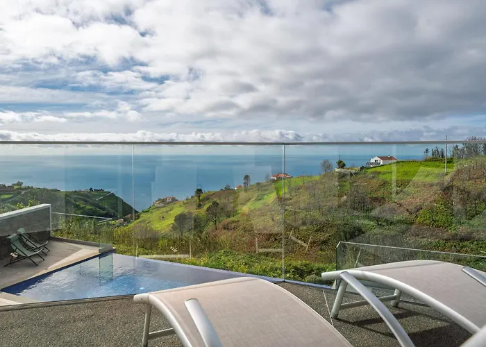 With Pool And Sea View - Da Ribeira Da Vaca 度假居 卡列塔